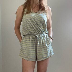 Basin + Range Striped Romper size Small Sleeveless Gray Yellow Elastic Waistband